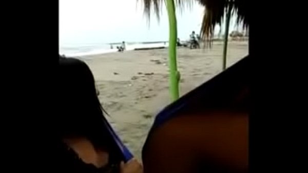 sexo amador na praia
